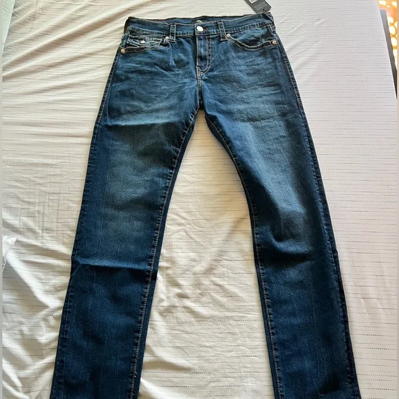 True Religion 34 Geno Relaxed Slim Jeans - Picture 4 of 14